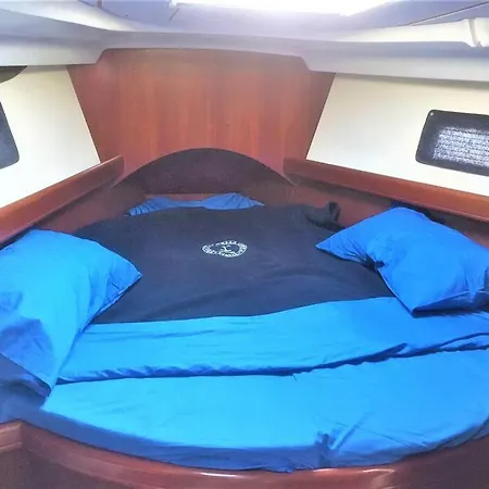 Bnsail Barca A Vela Per Crociere, Veleggiate O Semplice Relax A Bordo